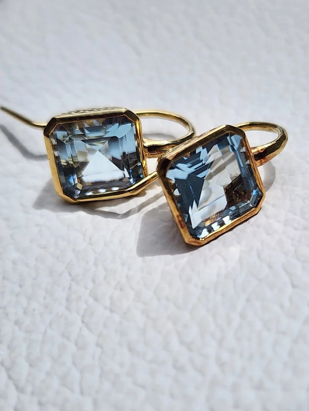 $5,000 Ray Griffiths 18kt Gold Asscher Cut Blue Topaz Drop Earrings